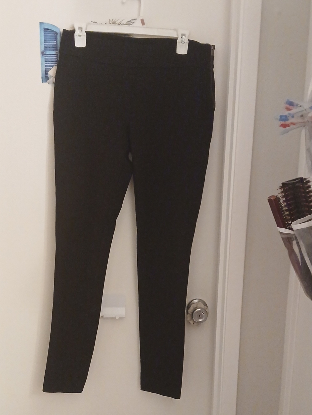 NWOT Ann Taylor Black Skinny Ponte Pants